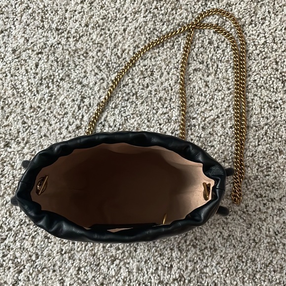 Gucci Marmont Bucket Bag ***Authentic*** - Picture 5 of 7